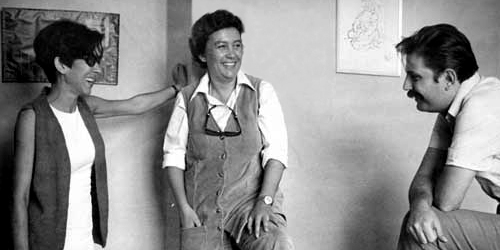 1968 �zg�den ve Tugsavul dostlari, Isve� televizyonlari muhabiri Barbro Karabuda ile Ant y�netim b�rosunda
